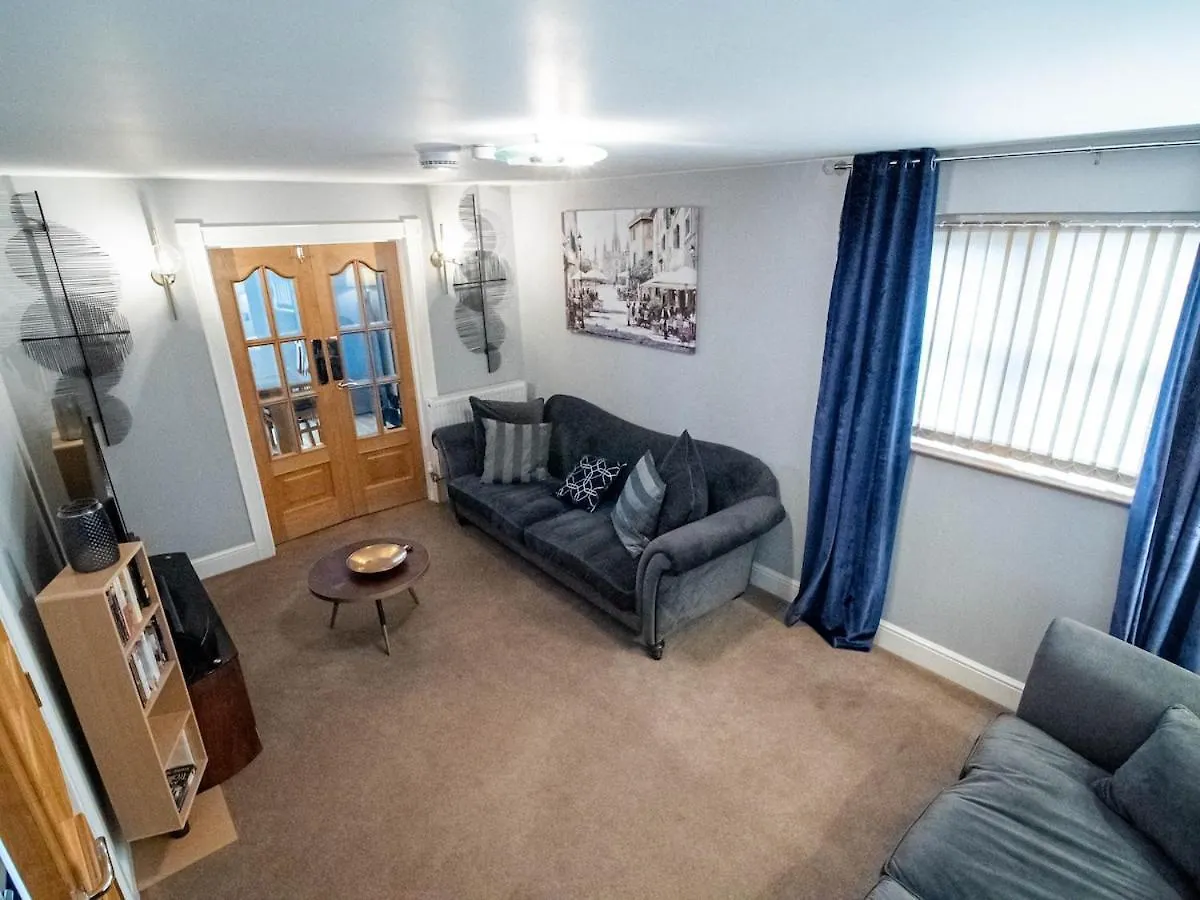 2 Bedroom Exclusive House In Sheffield Villa